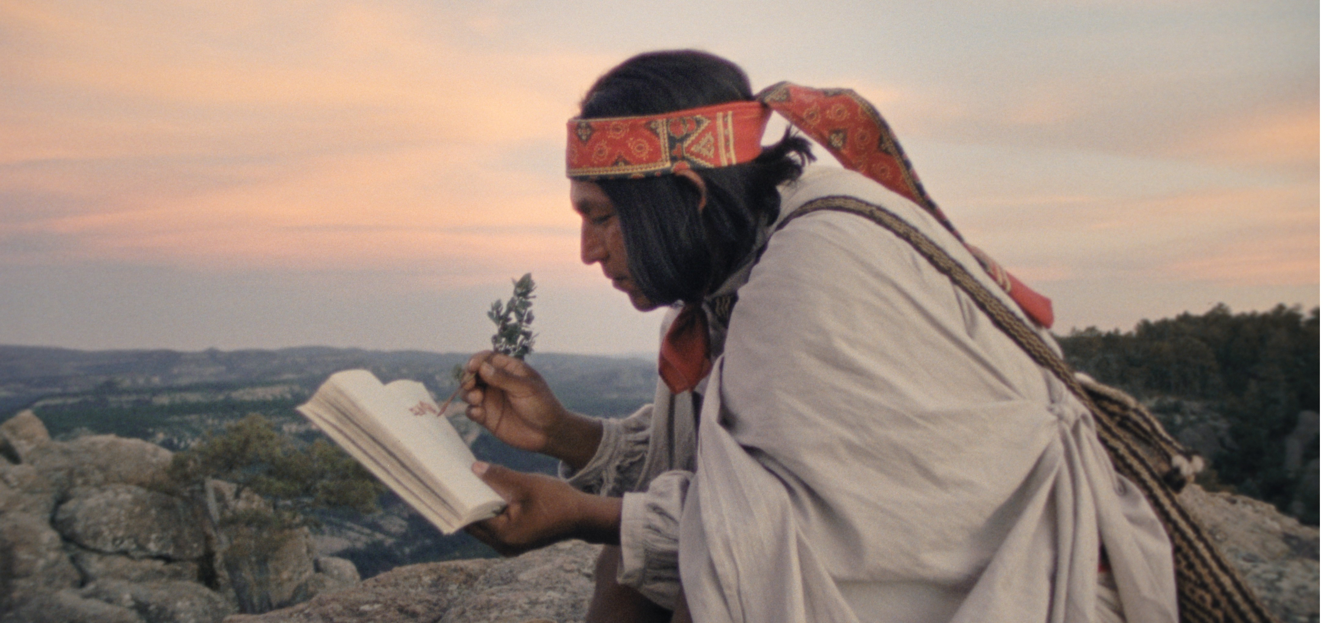 ‘Jíkuri. Viaje al país de los tarahumaras’, de Federico Ceccheti: visiones del poeta y el corredor