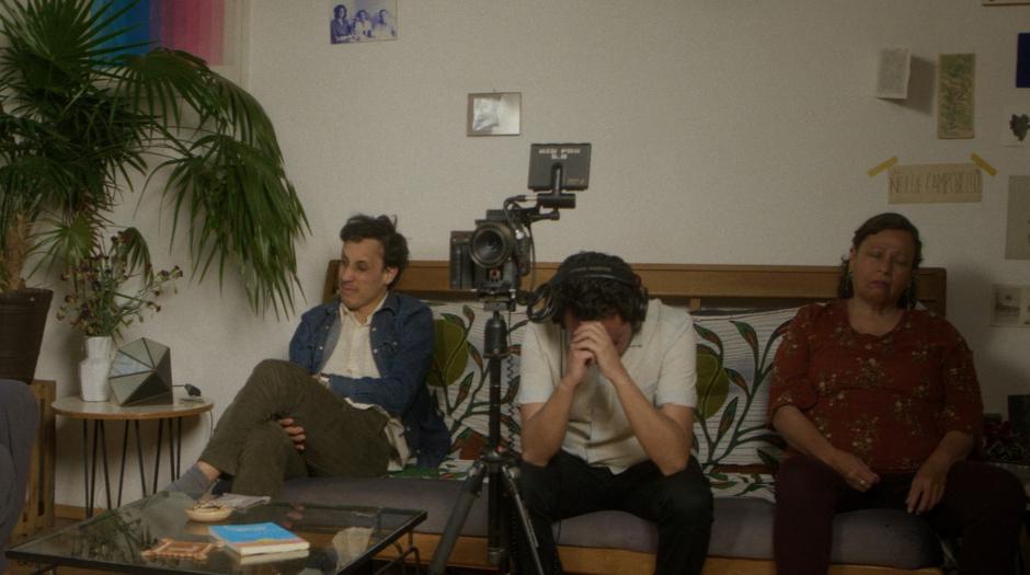 ‘Lo demás es ruido’, de Nicolás Pereda y las entrevistas torpes